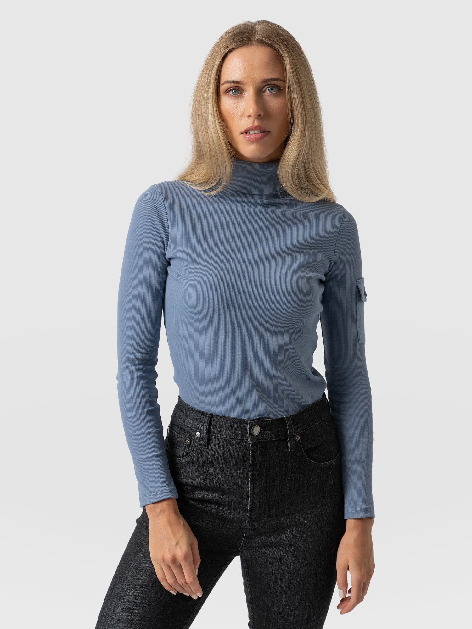 Pocket Roll Neck - Blue